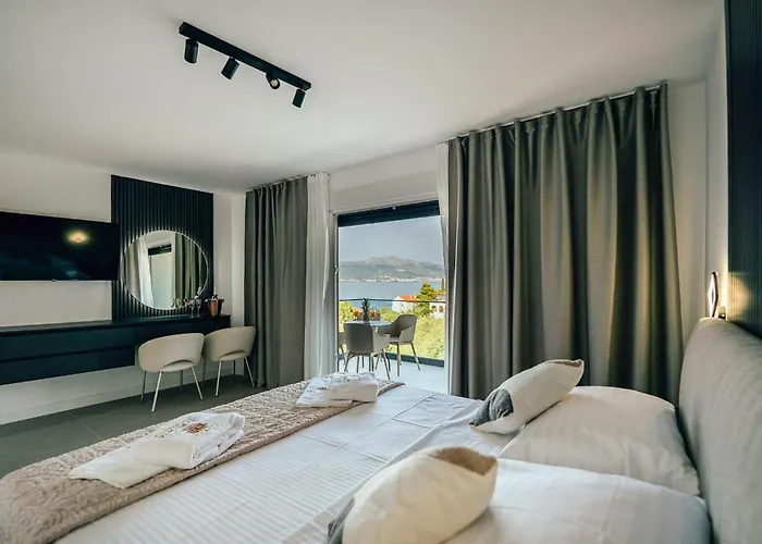 Beautiful In Arbanija Ferienhaus