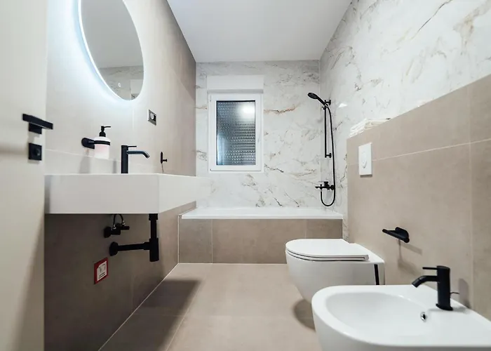 Ferienhaus Beautiful In Arbanija Trogir